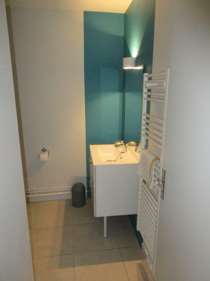 Preference - Hypercentre Avec Parking Prive Gratuit Et Lit Queen Size Poitiers Exterior foto